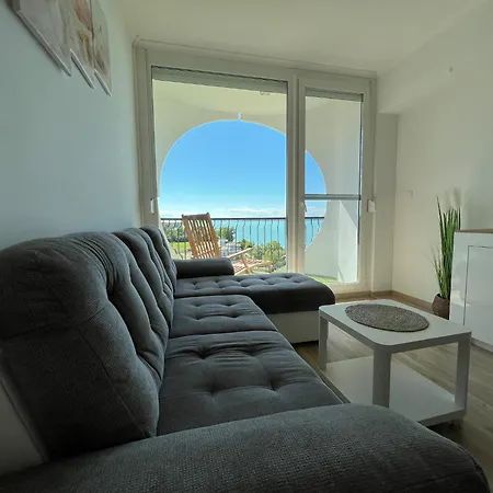 Paradise Apartment *