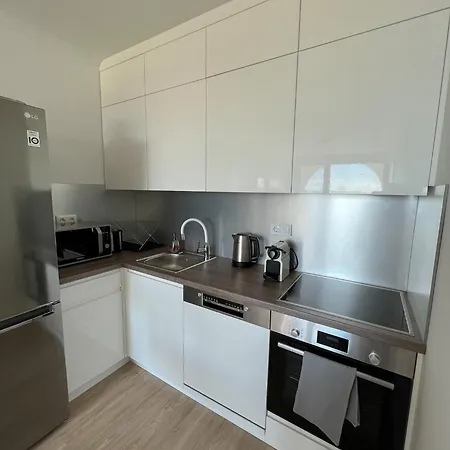 Apartment Paradise *