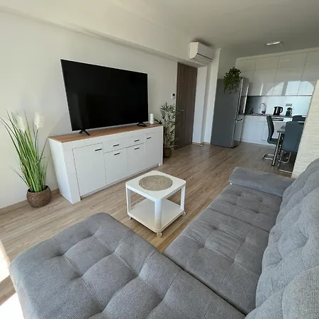 Paradise Apartment *
